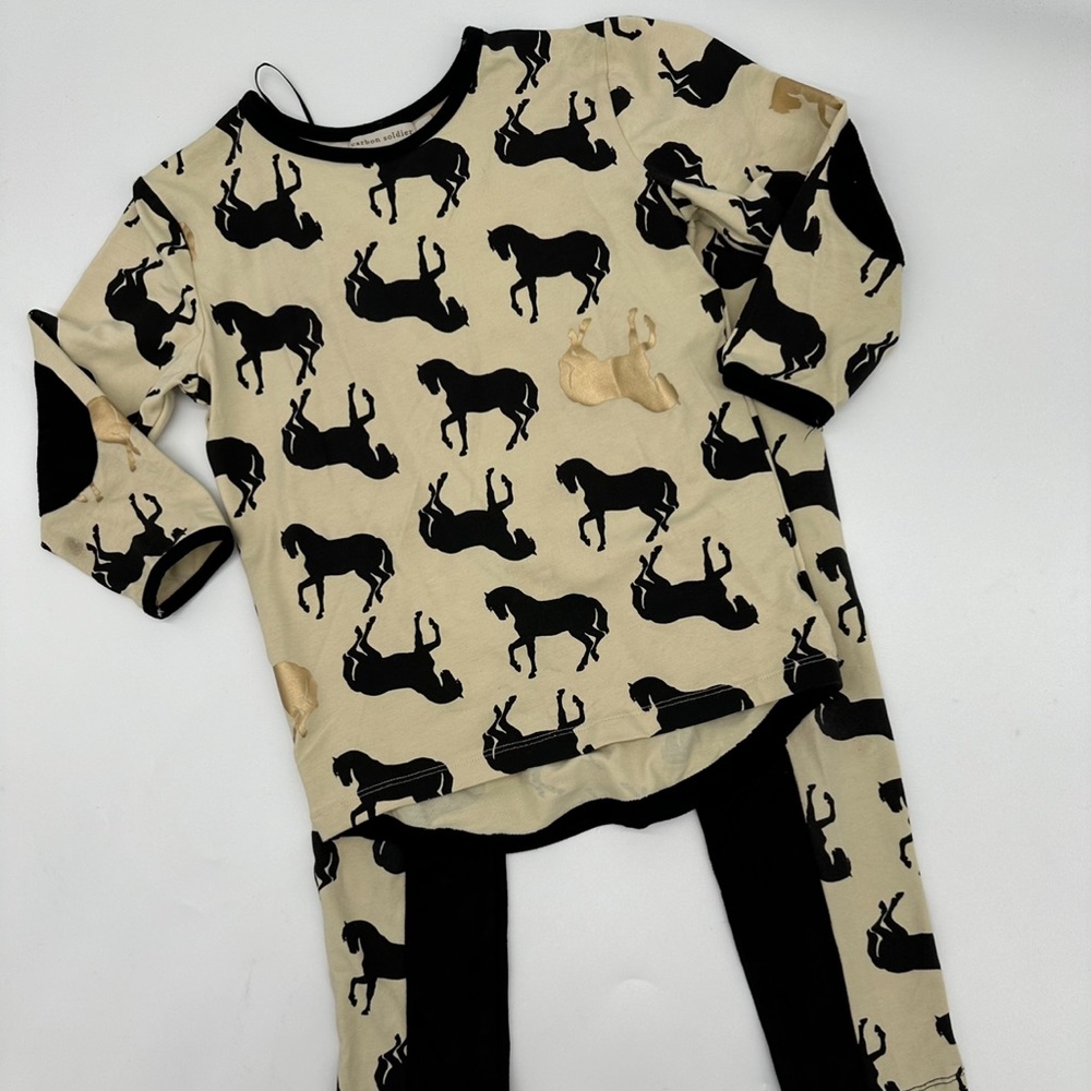 Carbon Soldier 2 Pc Gorgeous Horse Top With Matching Pants